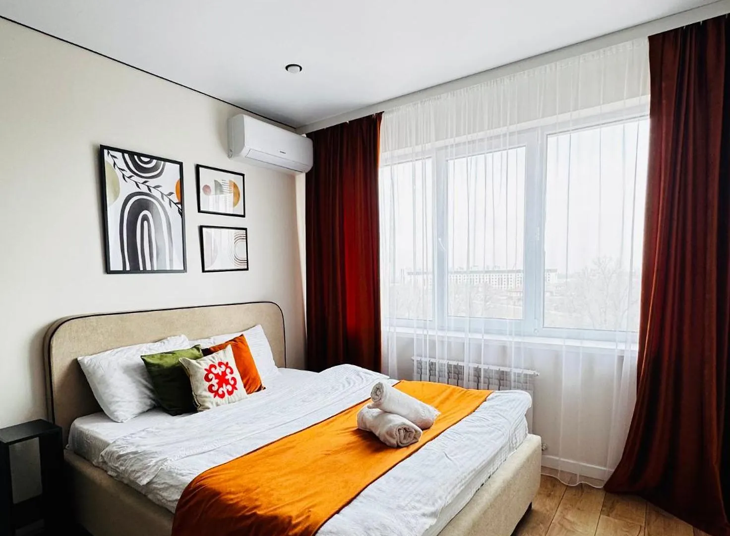 Студия Красивая Almaty Lejlighed
